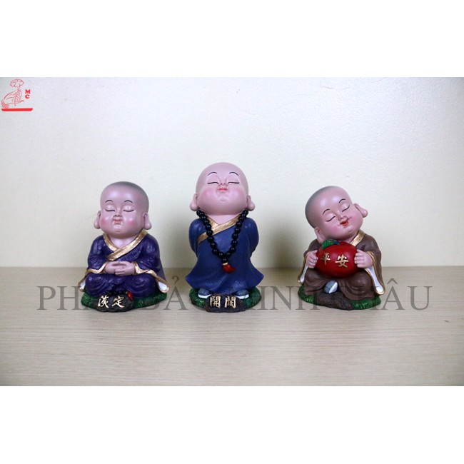 1 CHÚ TIỂU NHỰA MÀU 16CM