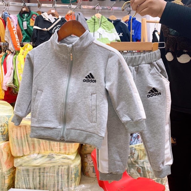 Bộ adidas cho bé