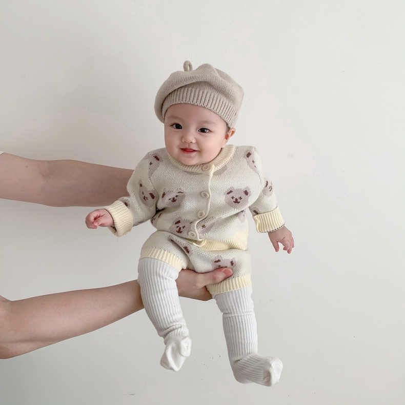 Bộ Áo Liền Quần In Hình Gấu Dễ Thương Cho Trẻ Sơ Sinh