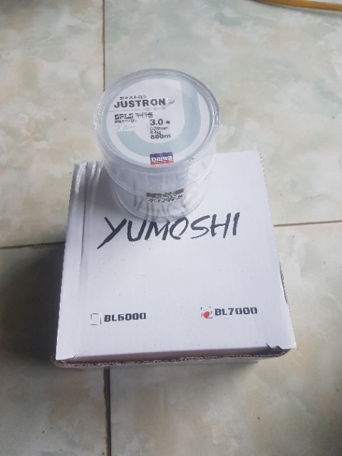 Máy Câu Yumoshi 3000 - 7000 + cước Daiwa 500m