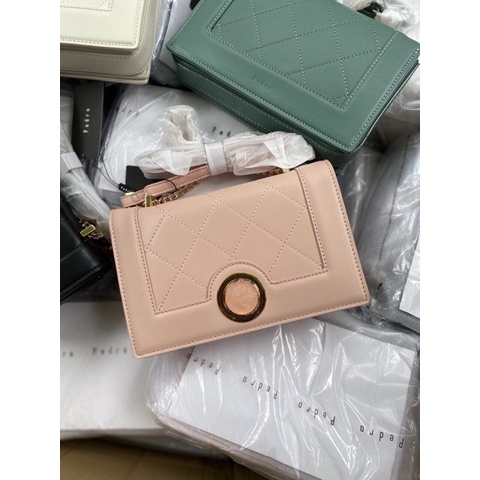 Túi Xách P.e.dro Quilted Shoulder Bag PW2-76390043 đeo chéo đeo vai