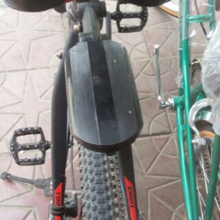 CHẮN BÙN RÚT XE ĐẠP THỂ THAO
