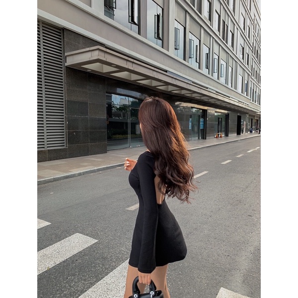 Đầm Tay Dài Hở Lưng Dây Xích - 3260