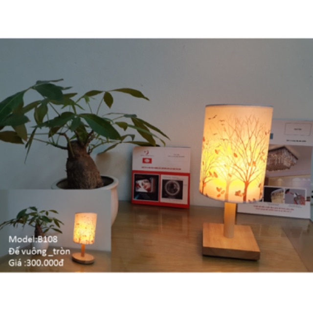 Đèn ngủ để bàn chân gỗ cao cấp