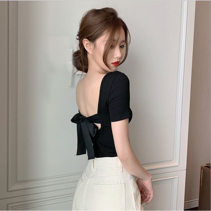 Áo cổ vuông hở lưng thắt nơ sau