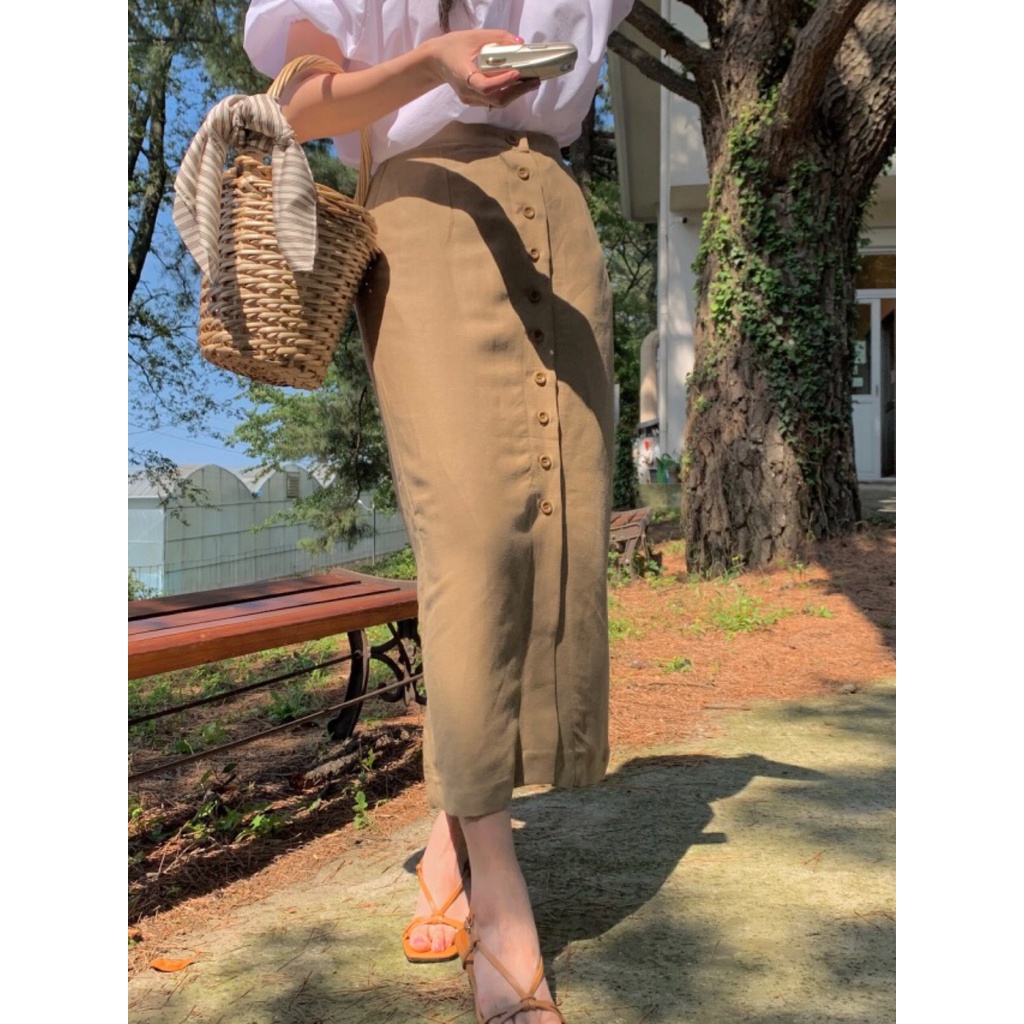 Set basic chân váy hàng nút + áo tay phồng Korea