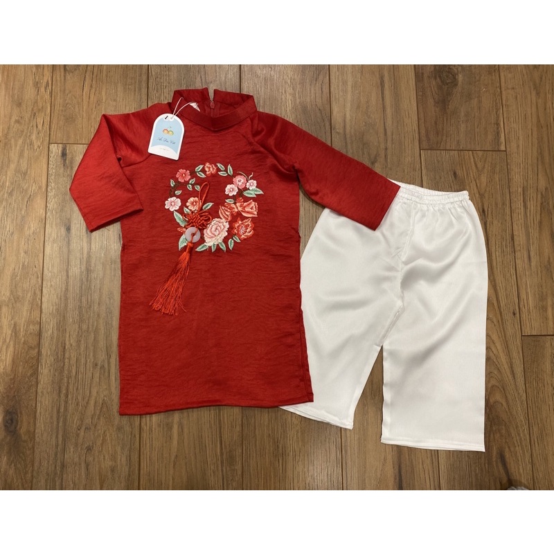 Áo dài bé gái chất lụa thêu hoa 8-33kg