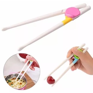 Đũa tập gắp thức ăn cho bé