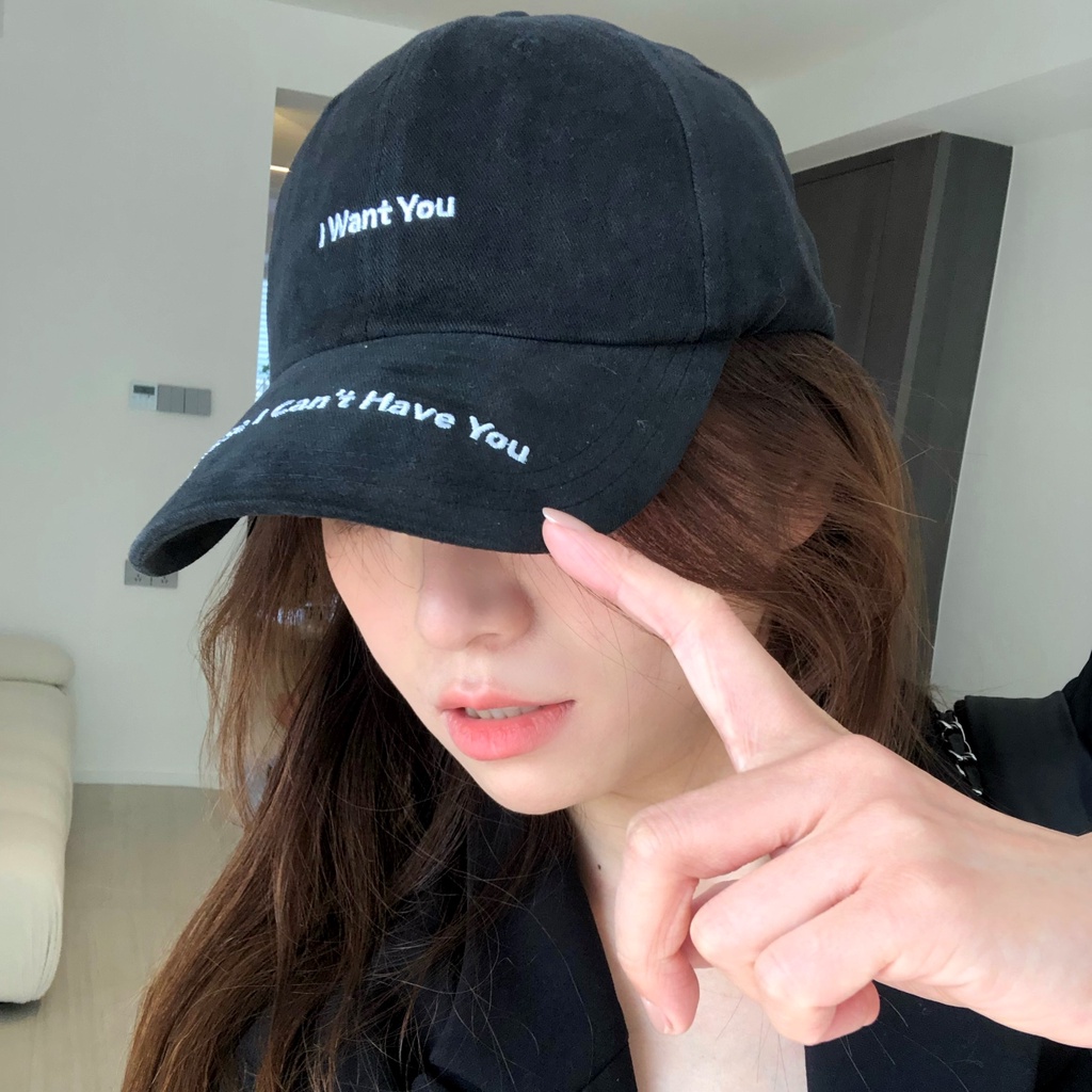 Miss Yan Mi Mũ Lưỡi Trai Viền Cong Họa Tiết Chữ Nhỏ Màu Đen Chất Lượng Tốt Phù Hợp Với Mọi Loại Da