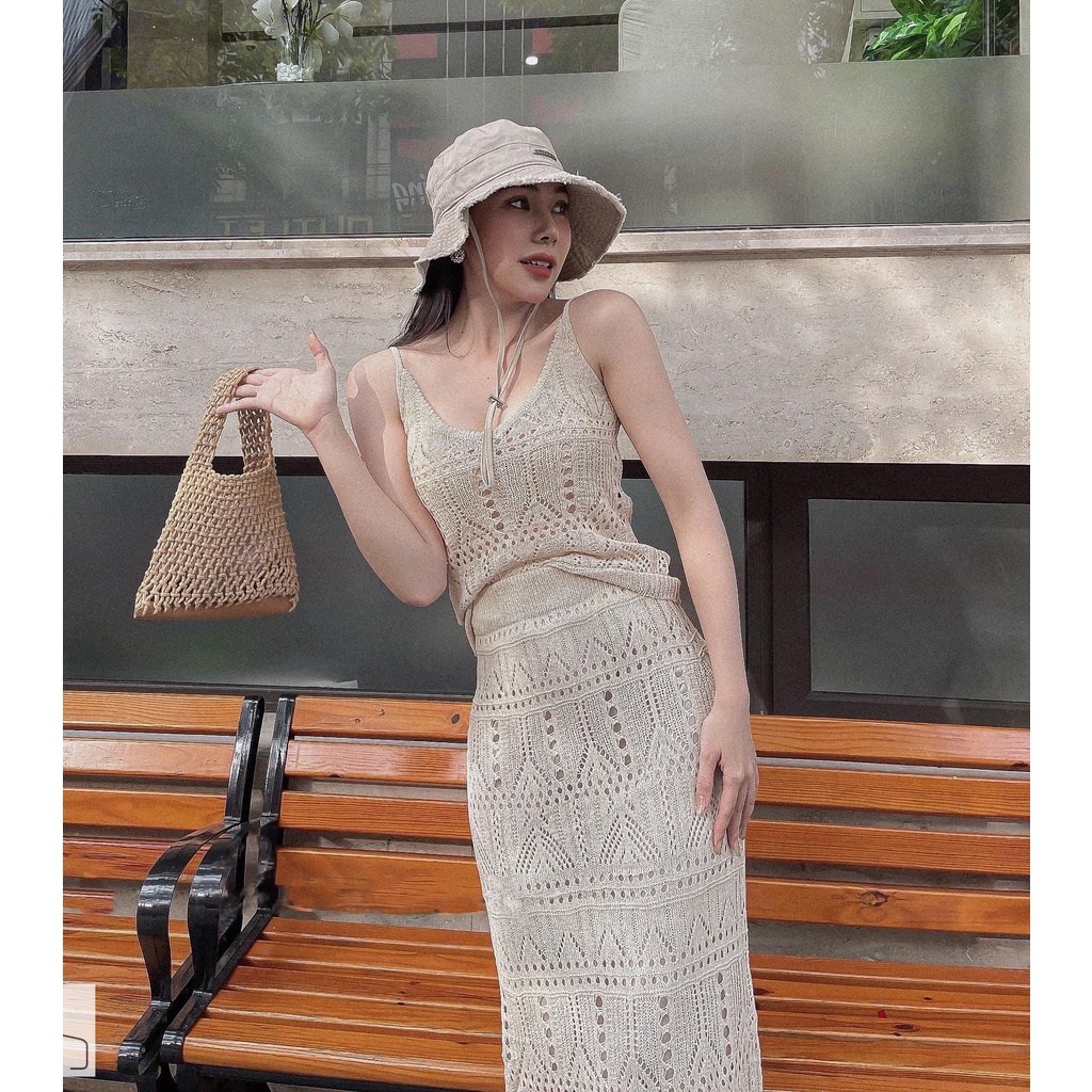 Set Váy Hai Dây Len Đan Hoa Mix Chân Váy Lưới Dáng Dài Hottrend Thu 2022 Áo 2 Dây Cho Nàng Thanh Lịch Quyến Rũ