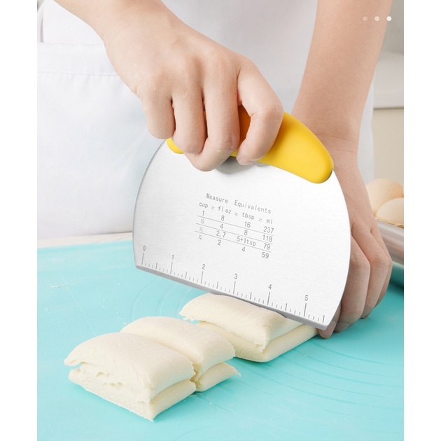 Miêng cắt bột , bánh mì = thép ko gỉ