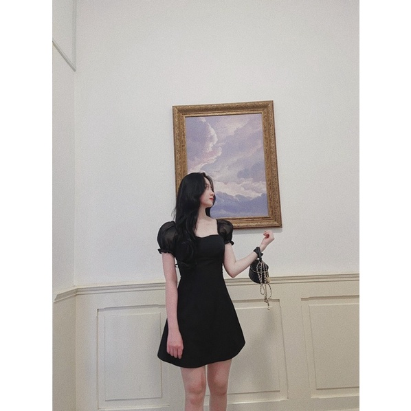 NOVEMBRE - Đầm đen chữ A tay voan bóng phồng nhẹ Bella