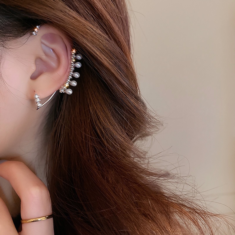 Khuyên đeo tai trái đính đá và ngọc trai thời trang