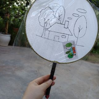 Quạt lụa tô màu