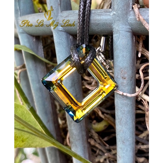 Mặt dây pha lê Swarovski vuông tròn 20mm