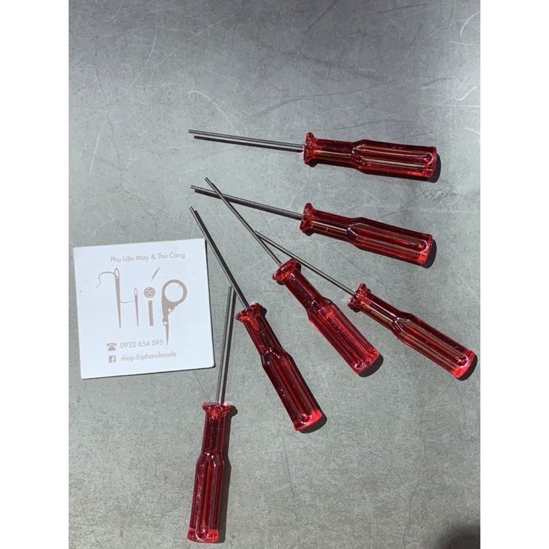 Tô vít lục giác dùng thay kim máy vắt sổ