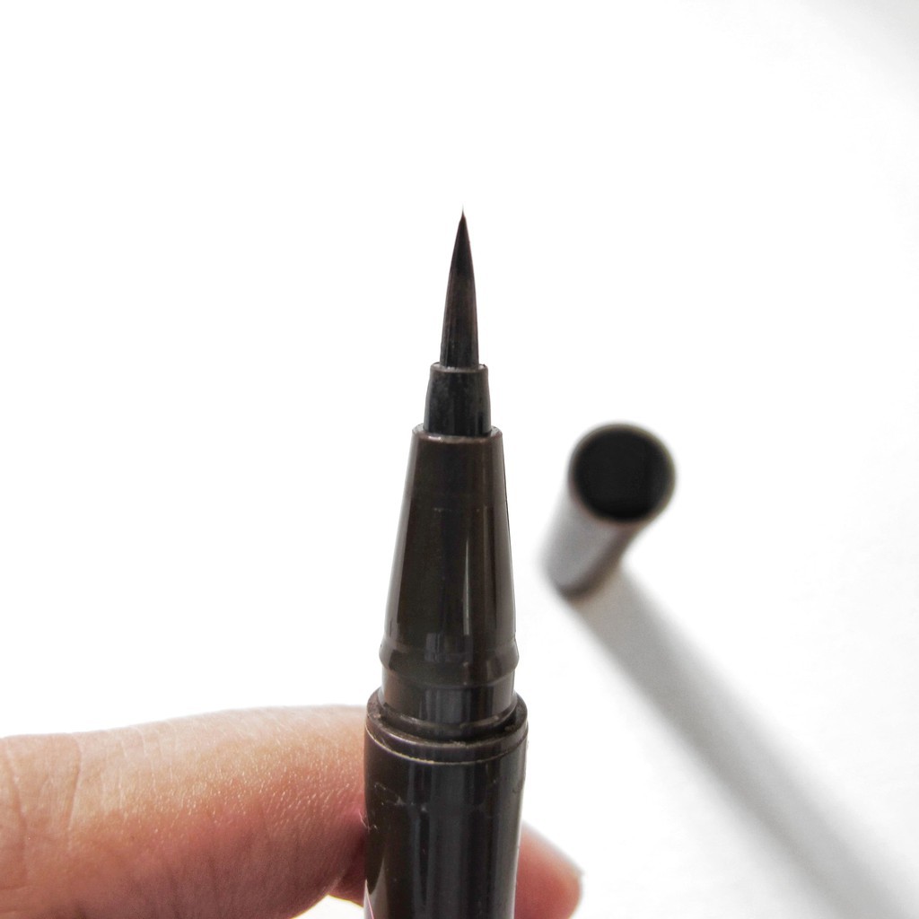 Dạ Kẻ Mắt Heroine Make Kiss Me Smooth Liquid Eyeliner