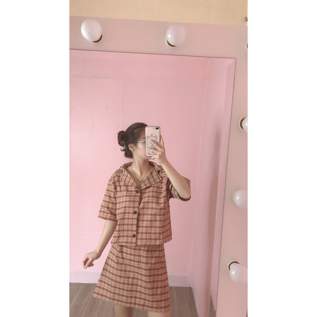 Set bộ váy vest kẻ croptop cộc tay phối chân váy ngắn dáng chữ A / Áo crt dáng ngắn phối cúc mix chân váy suông ulzzang | BigBuy360 - bigbuy360.vn