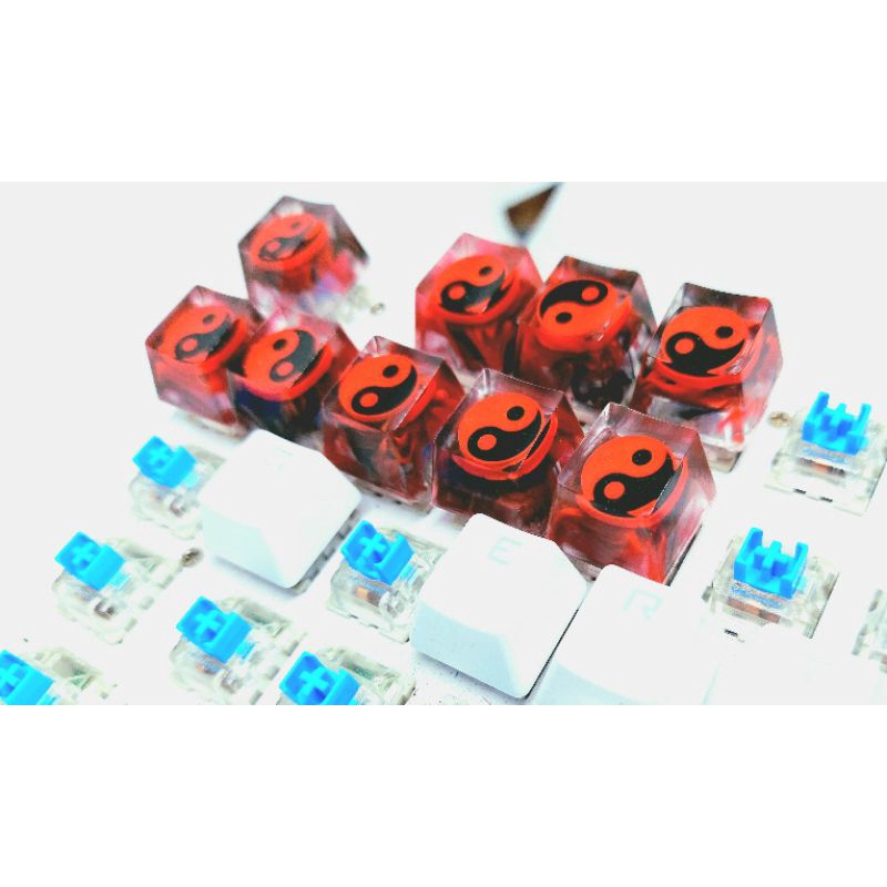 Keycap Ying yang đen đỏ hòa hợp trang trí bàn phím cơ