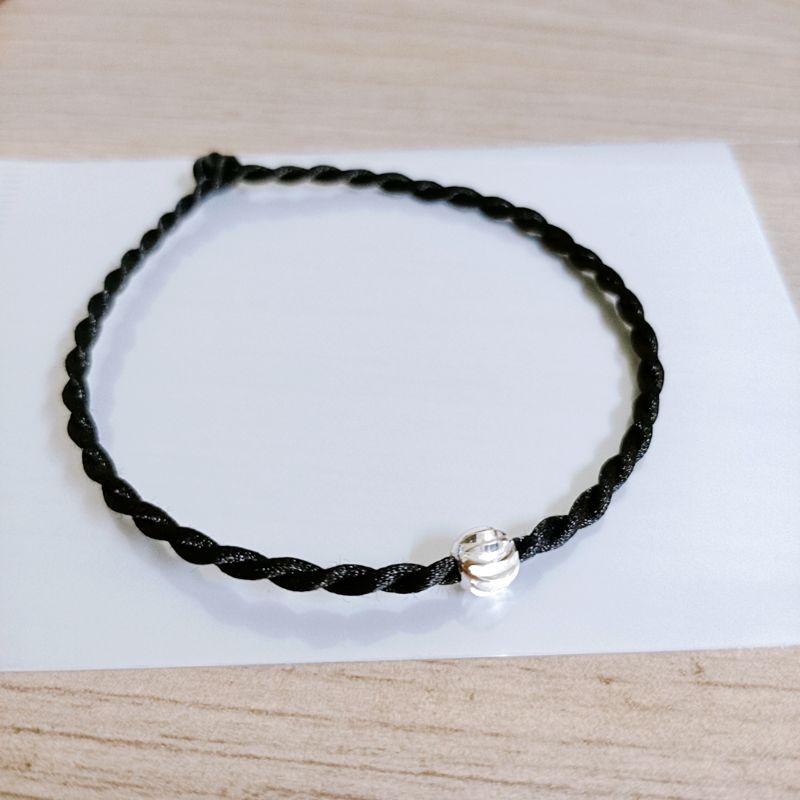 Vòng tay chỉ đỏ may mắn bi bạc ta 6mm