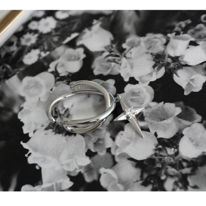 Kansai Bông Tai Ngôi Sao Bốn Cánh Dạng Kẹp Không Cần Xỏ Lỗ Phong Cách ins Cá Tính