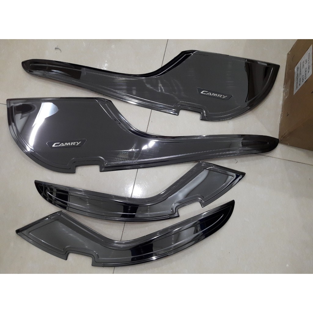 Ốp tappi cánh cửa Camry 2019-2021