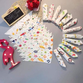 Khăn Yếm Tam Giác cotton có cúc bấm