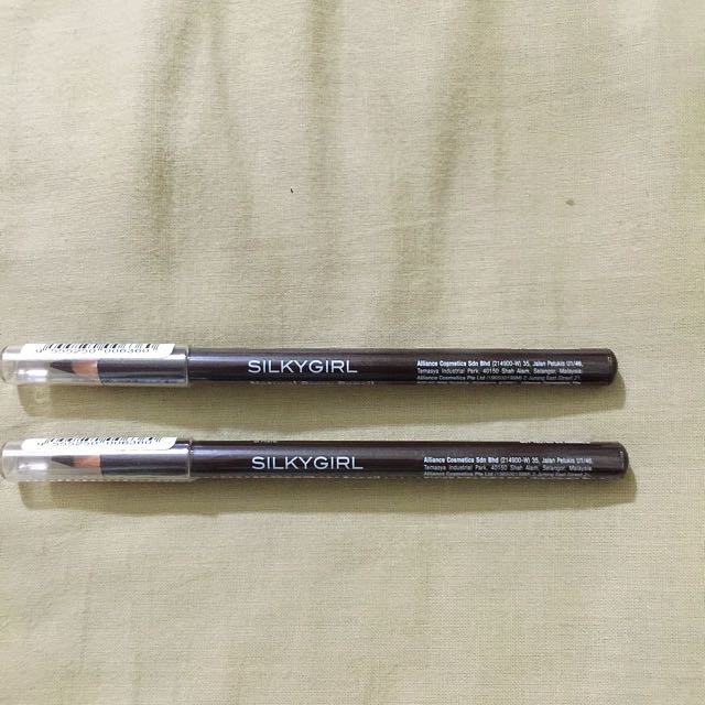 Chì Kẻ Mày Silkygirl Natural Brow Pencil