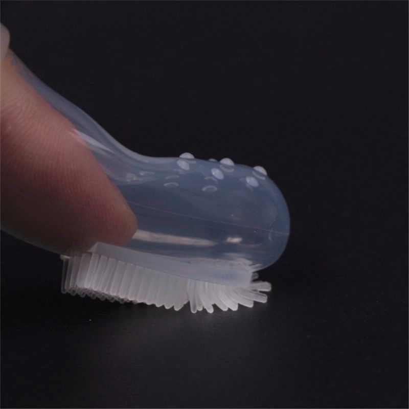 Bàn chải silicone gắn ngón tay cho bé