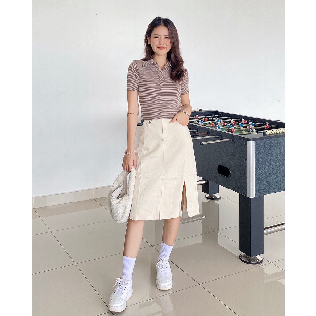 Áo croptop cổ polo sọc trẻ trung năng động Miều Est.2013