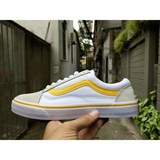 Giày V Old Skool màu trắng vạch kẻ sọc vàng phối xám