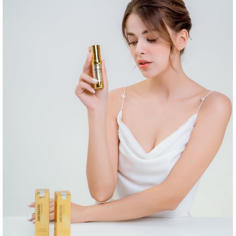 Xịt phụ khoa AROMATIC Quyên lara ,thơm hồng khít