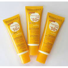 [GIÁ TỐT] Kem chống nắng Bioderma Photoderm Max Aqua Fluide SPF 50+ [SALE NHANH TAY]