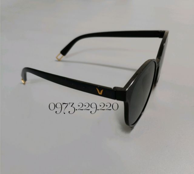 Kính GM Đen - Kính Trend Tik Tok | BigBuy360 - bigbuy360.vn
