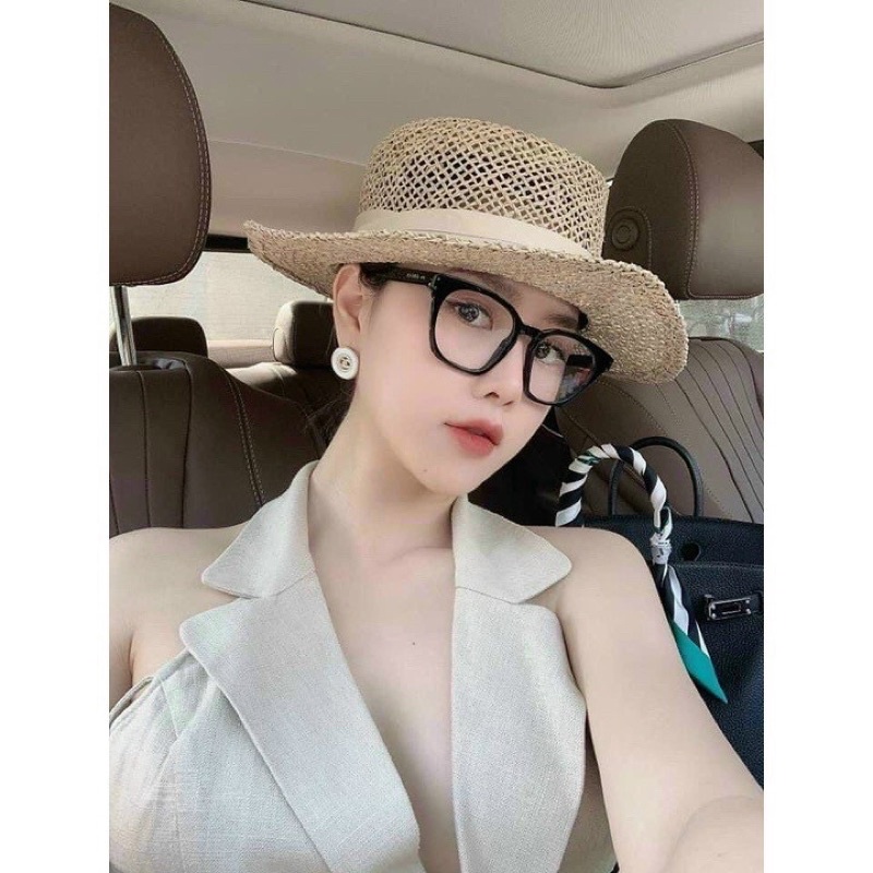 Kính gọng vuông Sơn Tùng cao cấp thời trang hai chấm Guci