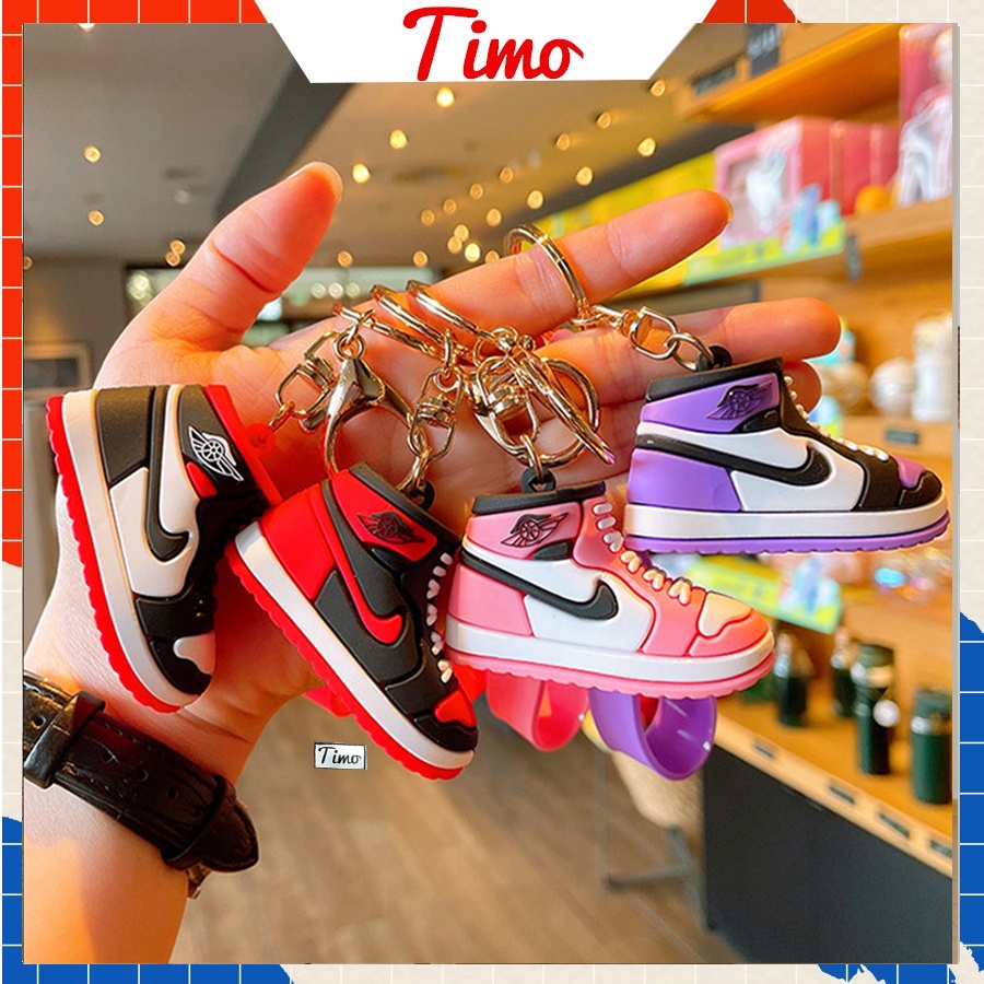 Móc khóa hình giày bóng rổ Air Jordan đa sắc màu dành cho các cặp đôi MK005