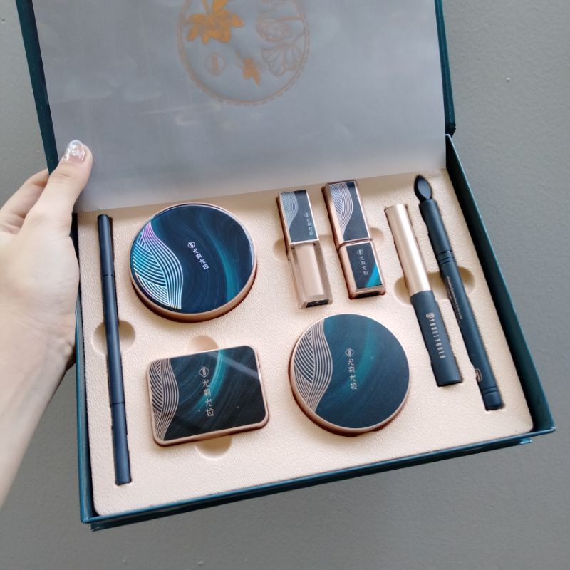 [Chính hãng] Bộ trang điểm Jade Face Beauty Set 8 MÓN LÀM QUÀ TẶNG CỰC SANG CHẢNH | BigBuy360 - bigbuy360.vn