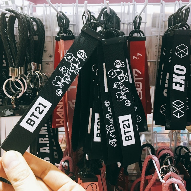 [99k]Nametag Strap BT21