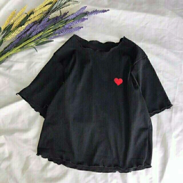 Áo croptop thêu Tim