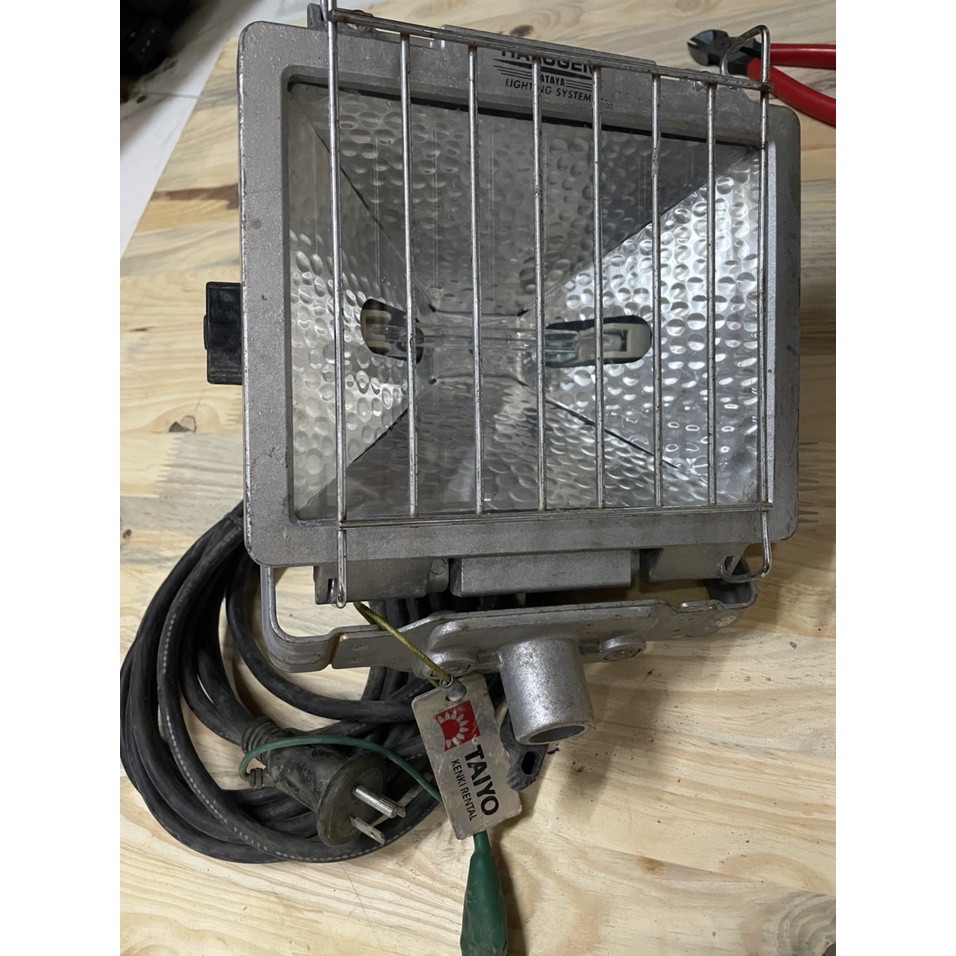 Đèn Halogen Do Hataya Sản Xuất Hàng Bãi Của Nhật