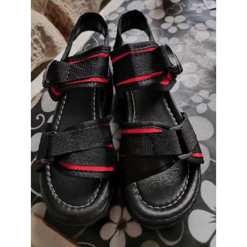 Dép sandal nữ đế 7cm hai cá tính