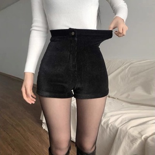 Quần short nhung bó nữ