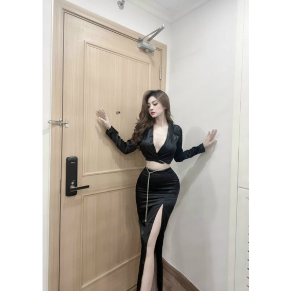 Sét áo vest lụa croptop kết đá chân váy dài xẻ tà