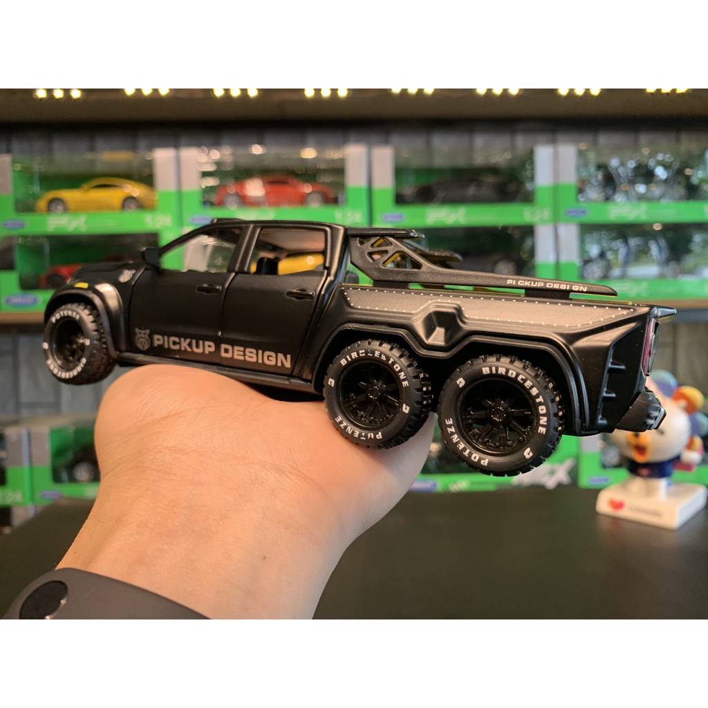 Xe mô hình Mercedes-Benz X-CLASS Exy Monster 6X6 tỉ lệ 1:28