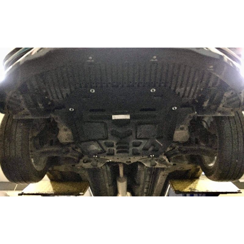 Chắn bùn gầm động cơ cho Suzuki Ciaz 2018-2022