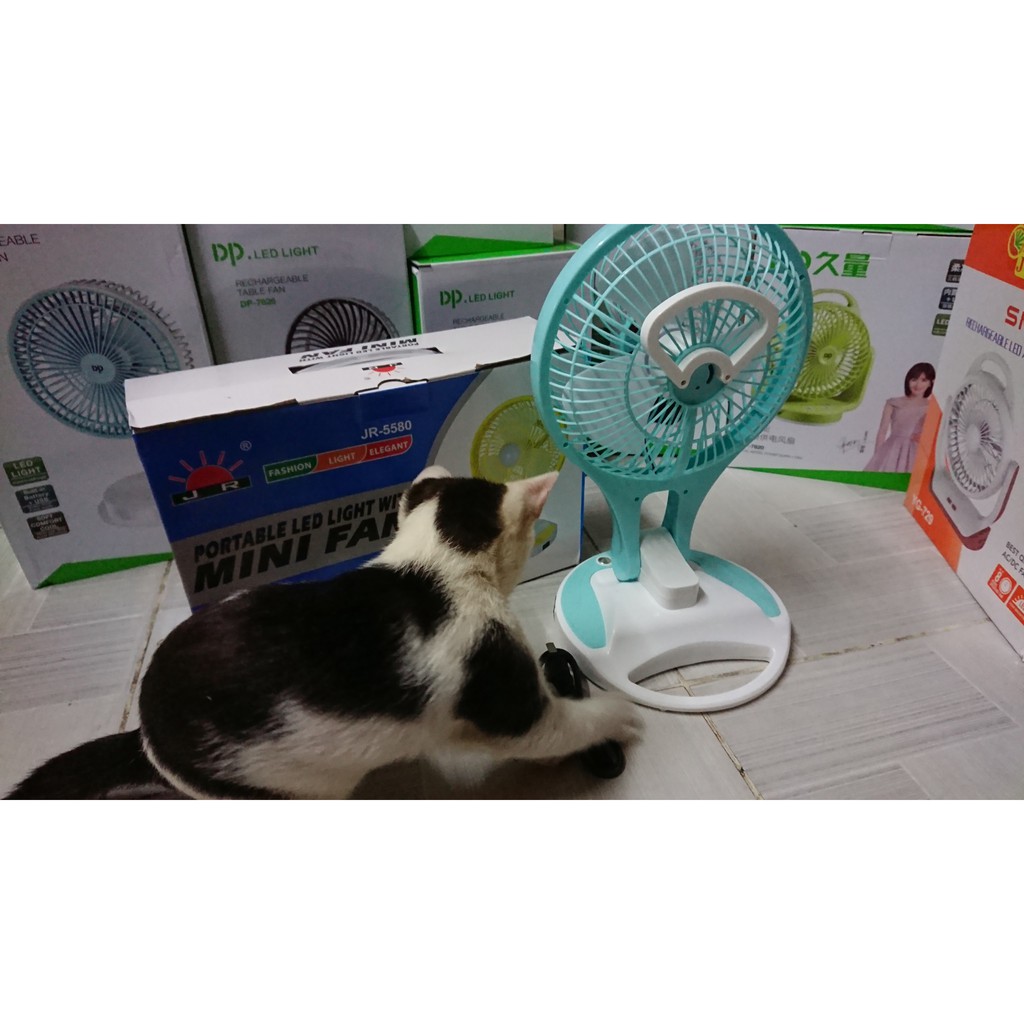 Quạt Sạc Điện Kiêm Đèn Pin Mini Fan M-5580 Rất Đa Năng Và Tiện Lợi Khi Mang Đi Di Chuyển