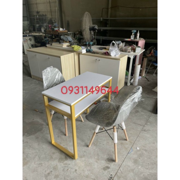 Bộ bàn nail kèm 2 ghế
