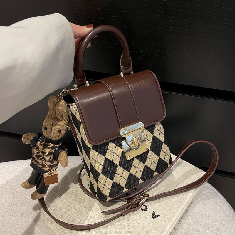 Túi Đeo Chéo Đựng Điện Thoại Phong Cách Phương Tây Thời Trang Cao Cấp 2022