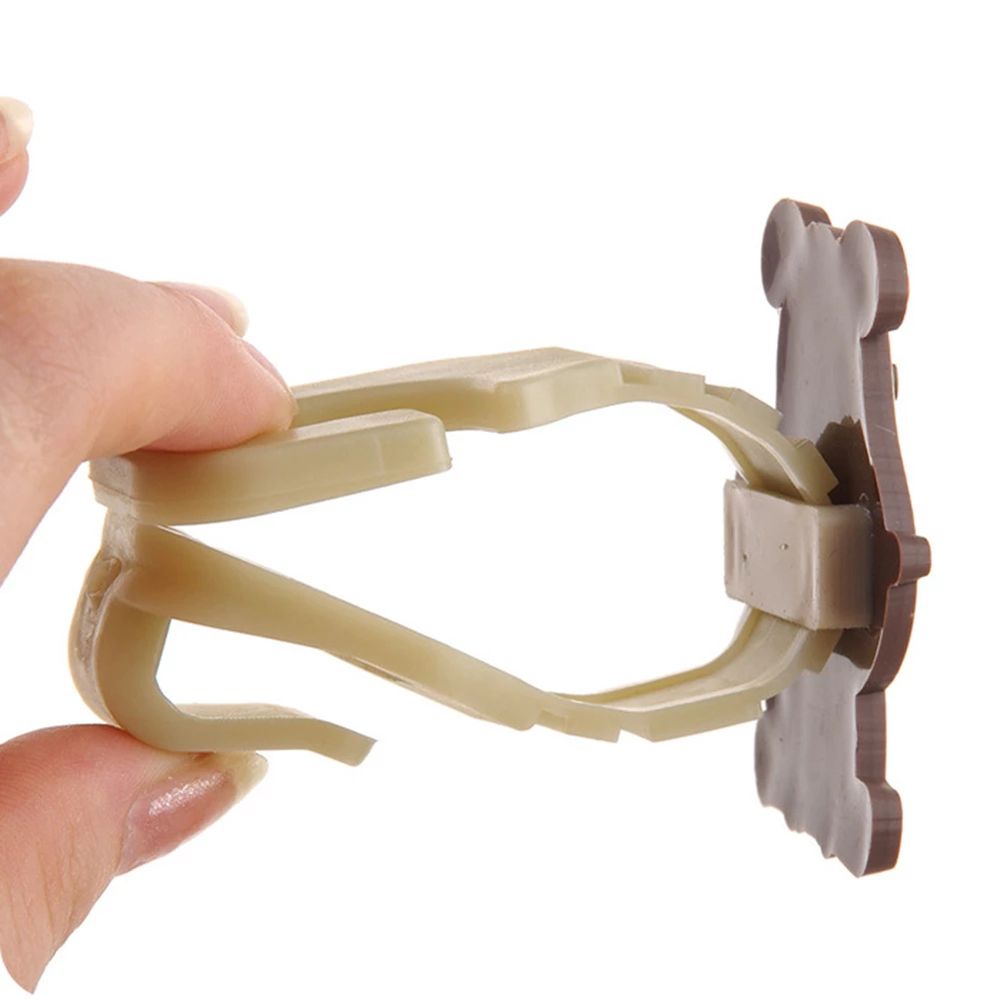 Set 2 móc treo đồ gắn sau ghế xe hơi hình hoạt hình