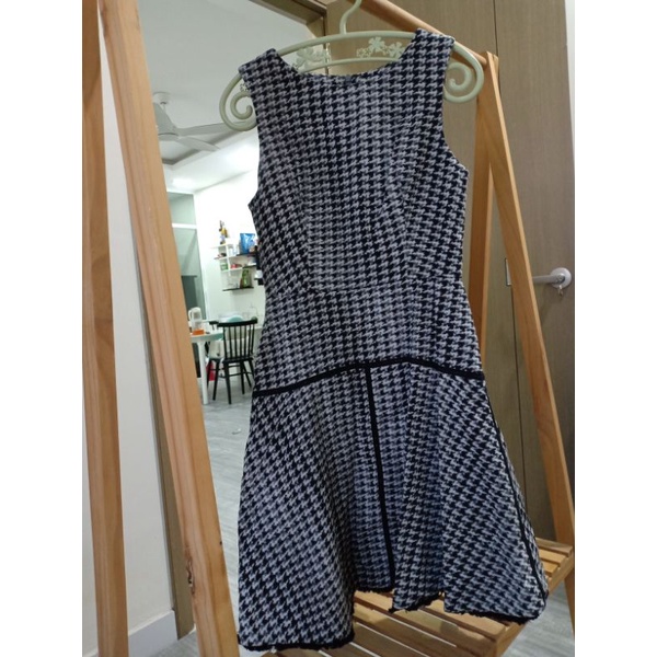Thanh lý váy dạ mỏng IVy_size S